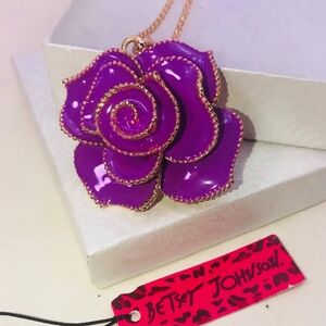 Purple and Gold Floral Necklace with Intricate Detailing